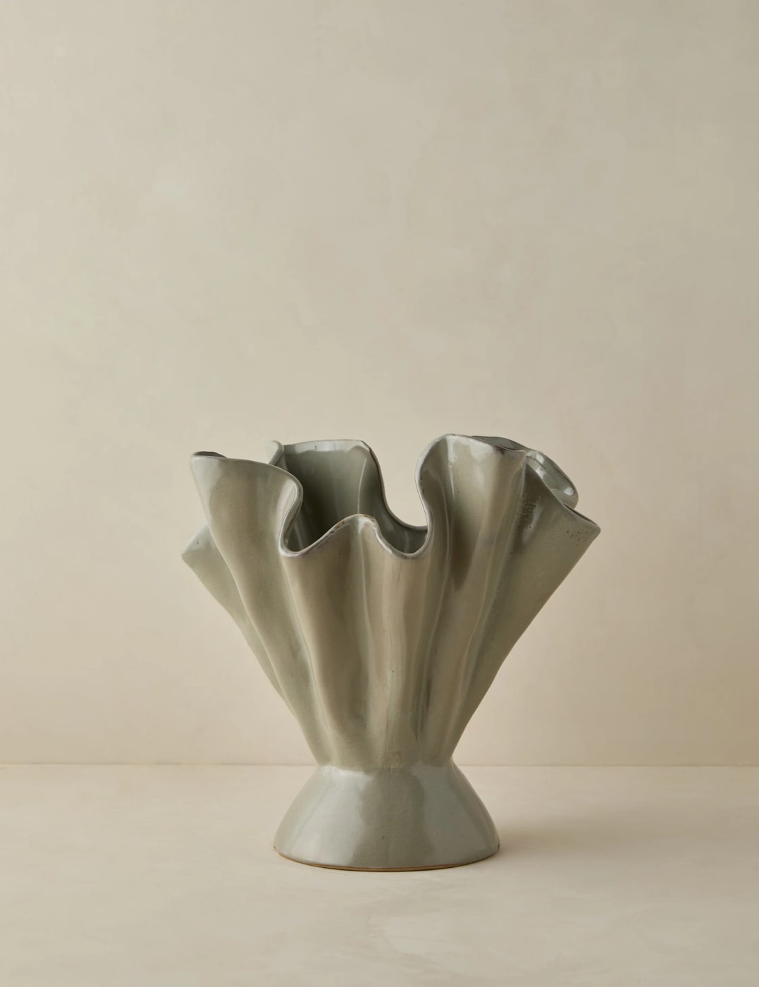 Ruffled Stoneware Darcia Vase - Photo 3
