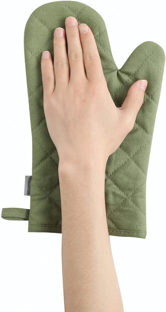 Heat-Resistant Oven Mitts & Pot Holders Set - Photo 2