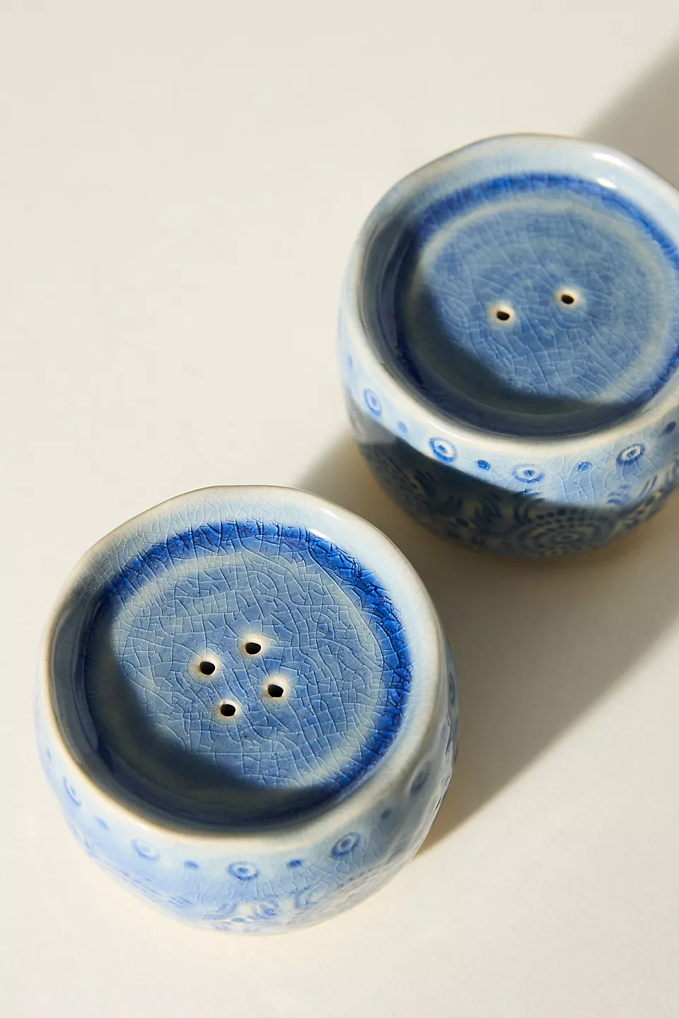 Old Havana Stoneware Salt & Pepper Set - Photo 2