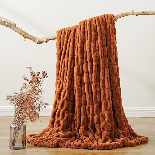 Reversible Faux Fur Bubble Throw Blanket - Photo 3