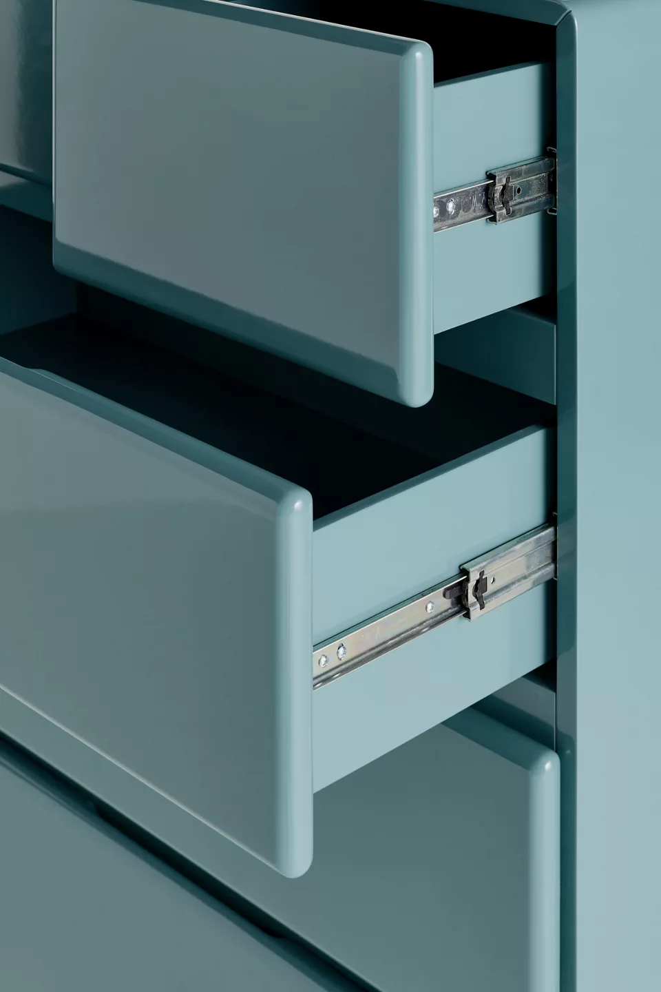 Wright Six-Drawer Lacquer Dresser - Photo 4